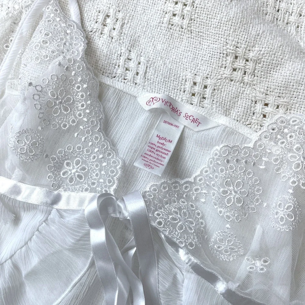 Victoria's Secret Y2K Boho Sheer White Lace Ruffle Babydoll Chemise‎ Cami Medium